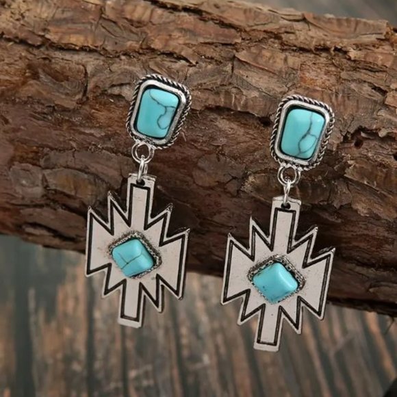 Silver Tone Western Aztec Faux Turquoise Stone Earrings - Picture 1 of 1